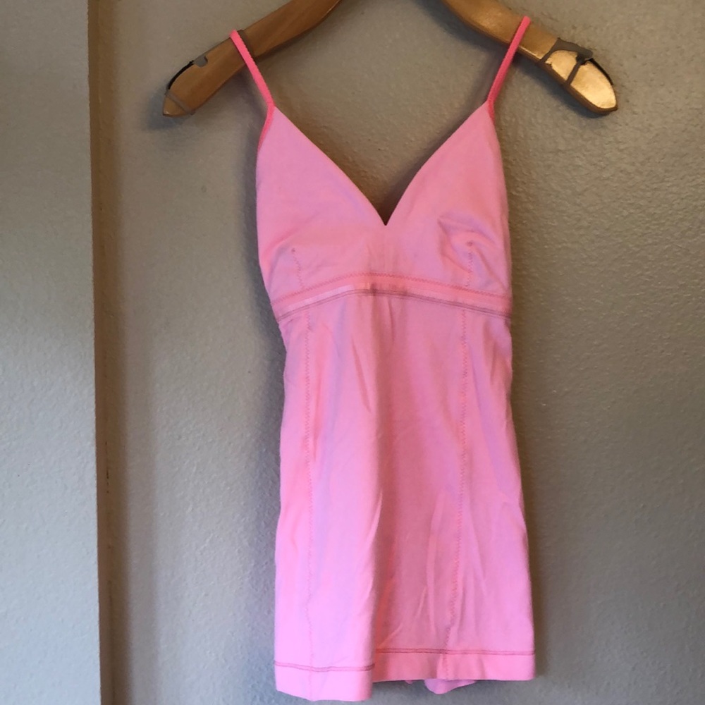 Lululemon top